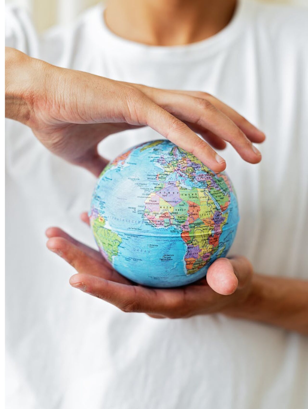 Design sans titre (36) A woman engaging in a video conference using a laptop at home, taking notes.